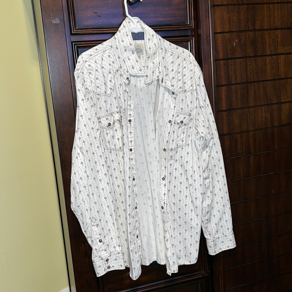 Long sleeve, snap button down casual shirt